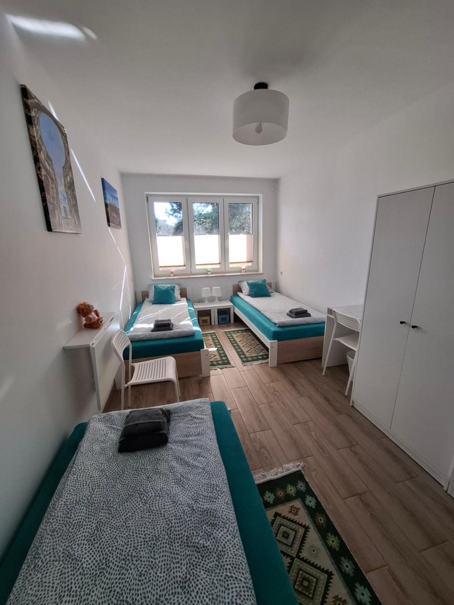 Zagorze, Bezplatny Ogrodzony Parking, Netflix *